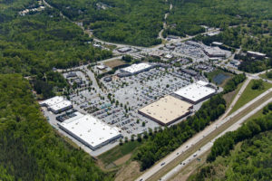 Retail Shopping Center Near GA 400